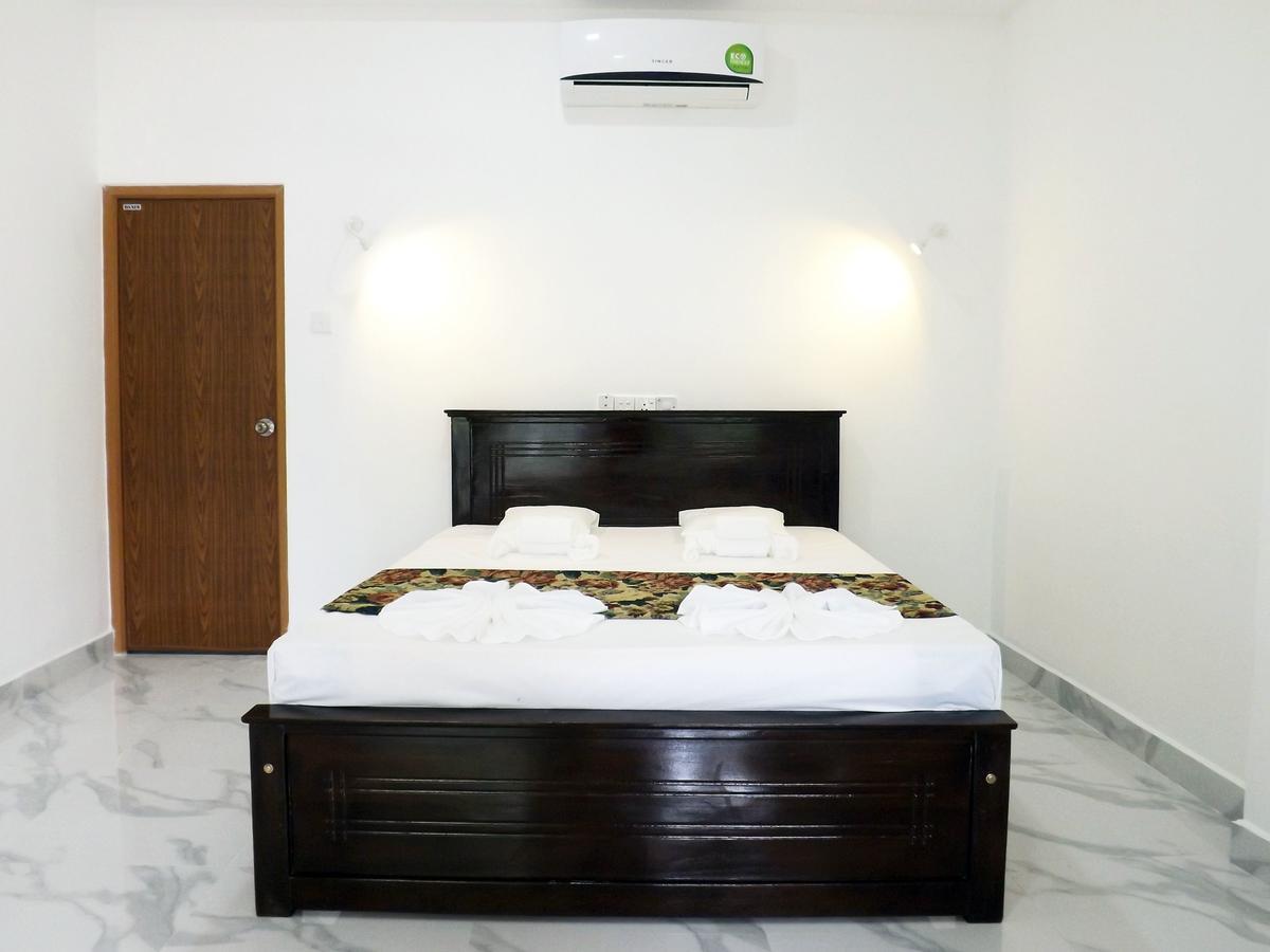 Hotel "Diana" Хиккадува Экстерьер фото