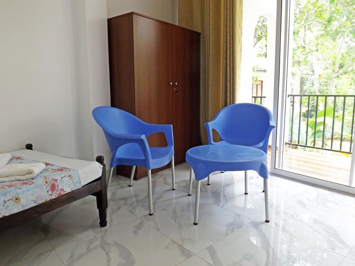 Hotel "Diana" Хиккадува Экстерьер фото